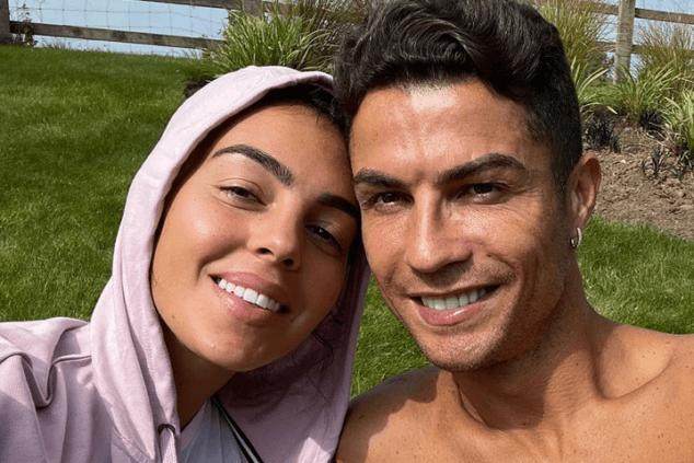 KAIYUN SPORTS-父亲走私毒品曾坐牢 C罗女友因此与父母不来往？