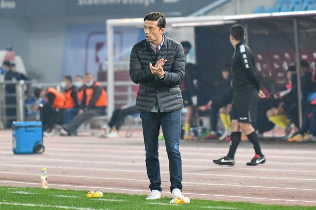 KAIYUN SPORTS-谢晖的两种声音