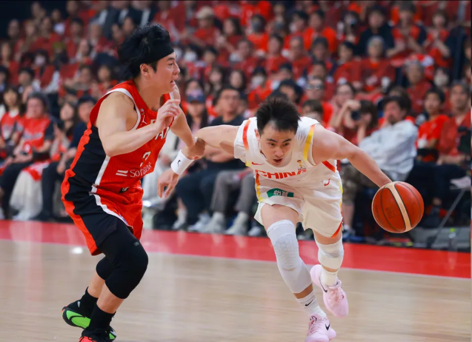 开云体育-连续2场用三分拯救球队！2战合计27分，郭士强还得继续吃嫡系老本